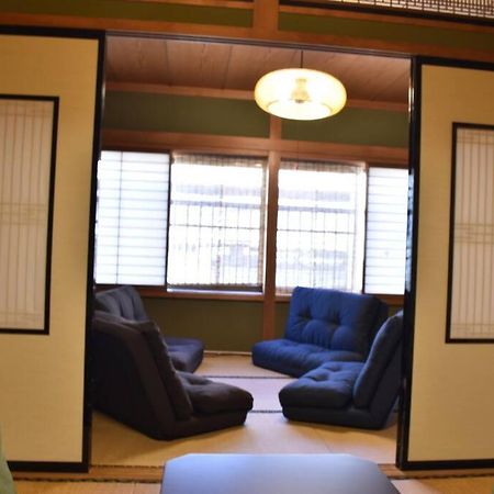 Only For One Group Cheaper For 6Th & 7Th Guest 市街地中心部 一棟貸しの宿 Guest House Don'S Home Takayama  Luaran gambar