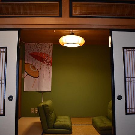 Cheaper For 6Th & 7Th Guest 市街地中心部 一棟貸しの宿 Guest House Don'S Home Takayama  Luaran gambar